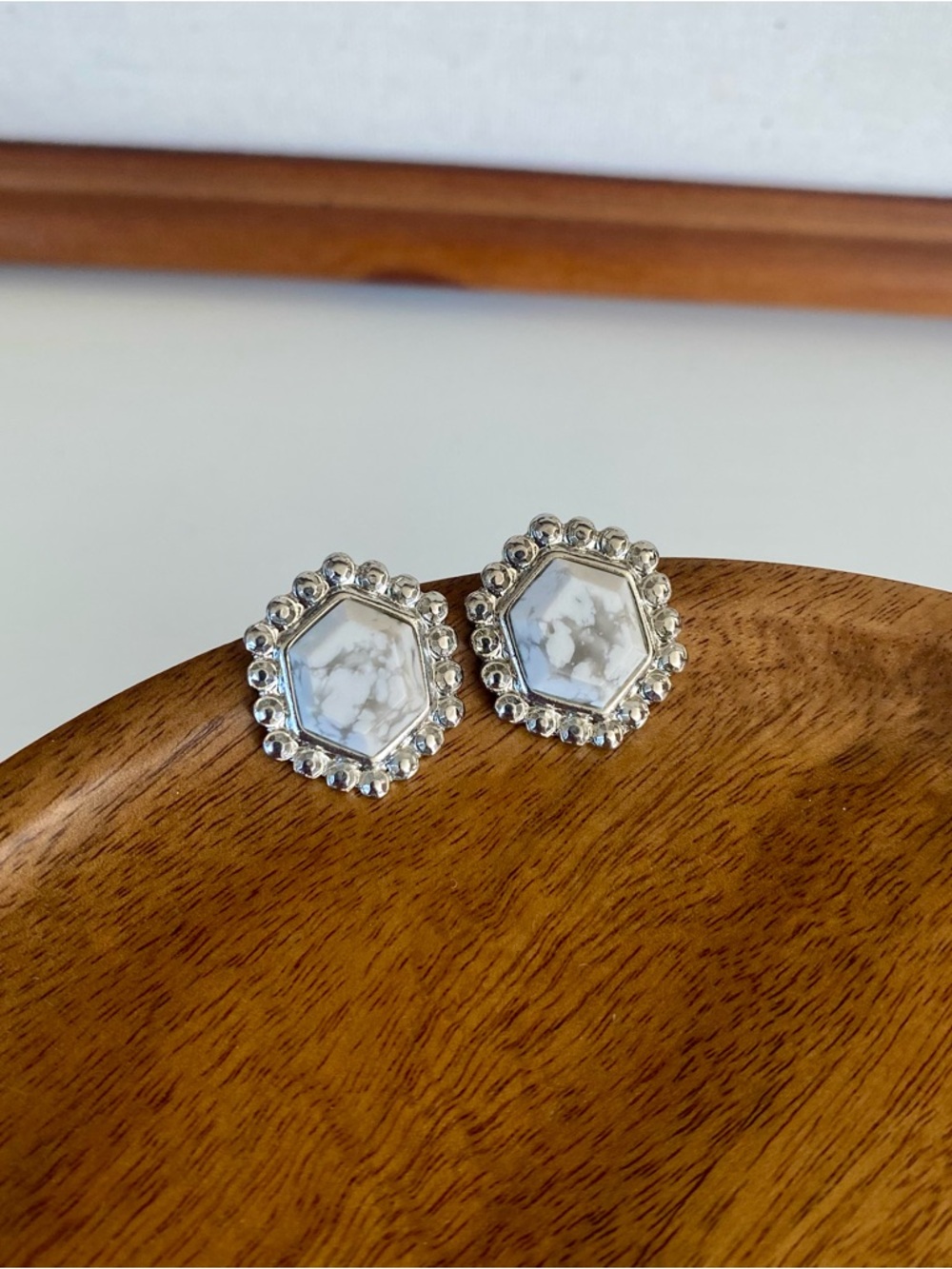 4/$15 White Marble Look Stone Hexagon Stud Earrings with Silver Beaded Frame